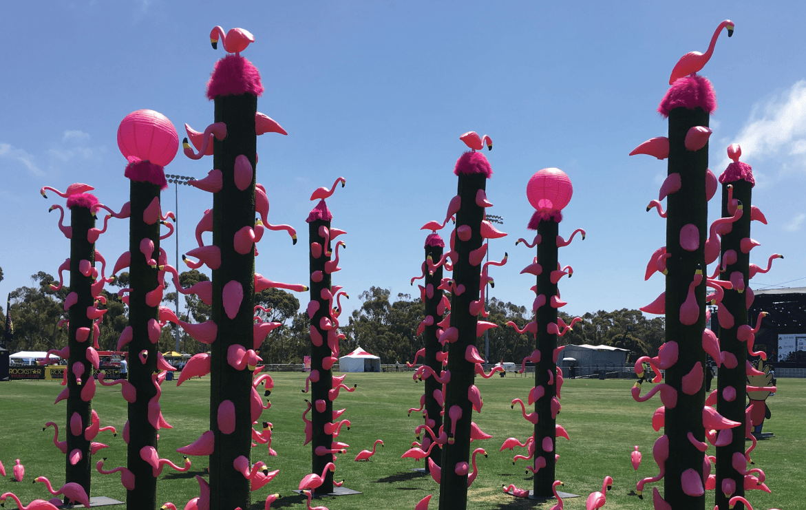 Flamingo columns